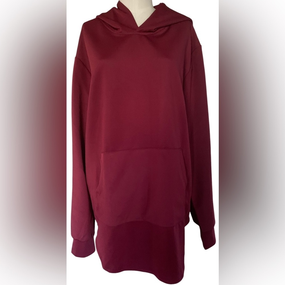 Due Date Oversized Maroon Pullover Hoodie Sweatshirt with Pocket and Back Zip